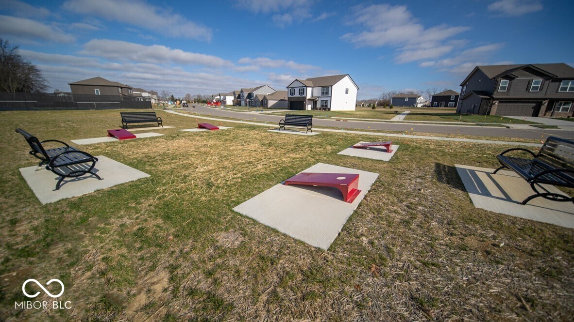 6809 Henley Way Indianapolis, IN 46221 - Photo 4 of 8