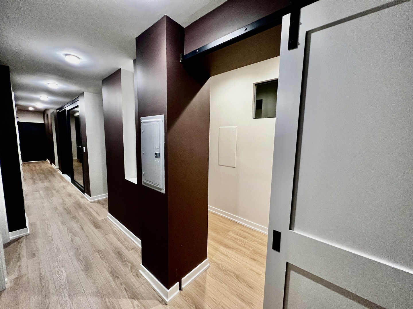 1039 West Belmont Avenue, Unit 4 Chicago, IL 60657 - Photo 6 of 22 a view of gallery