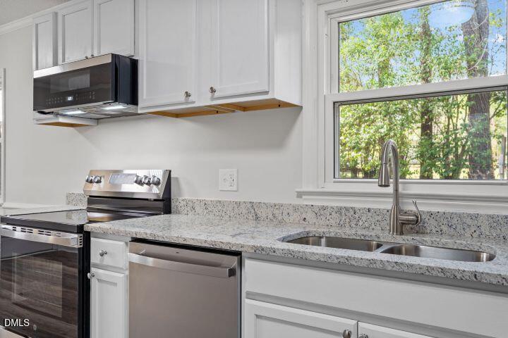 717 Cobb Road Elm City, NC 27822 - Photo 11 of 35 Kitchen