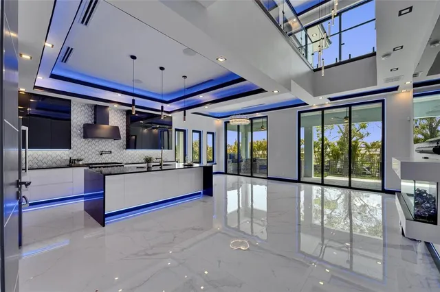 $1,549,000 | 6530 Simone Shores Circle, Apollo Beach, FL 33572