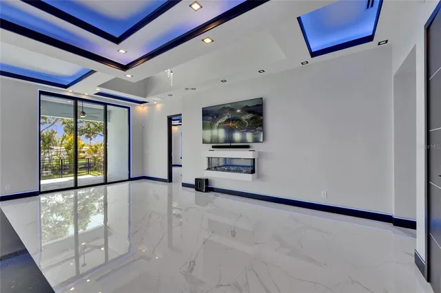 $1,549,000 | 6530 Simone Shores Circle, Apollo Beach, FL 33572