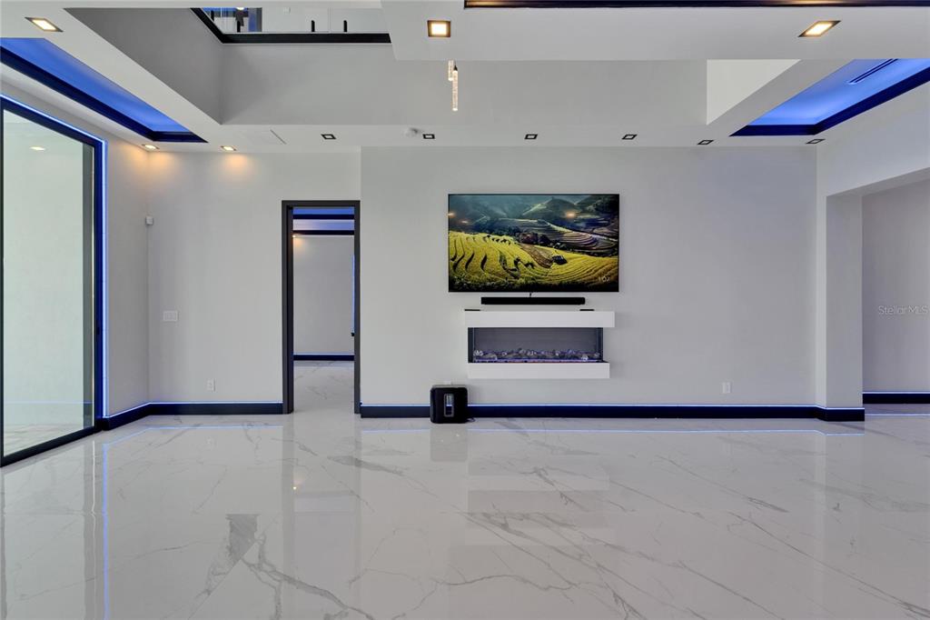 6530 Simone Shores Circle Apollo Beach, FL 33572 - Photo 15 of 81