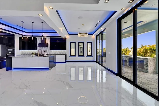 $1,549,000 | 6530 Simone Shores Circle, Apollo Beach, FL 33572