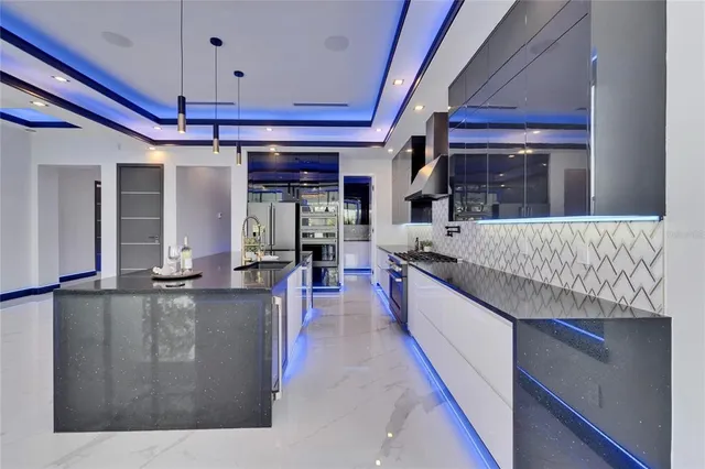 $1,549,000 | 6530 Simone Shores Circle, Apollo Beach, FL 33572