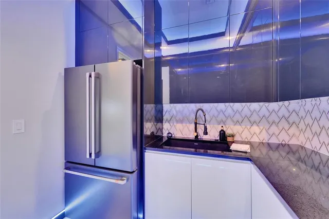 $1,549,000 | 6530 Simone Shores Circle, Apollo Beach, FL 33572