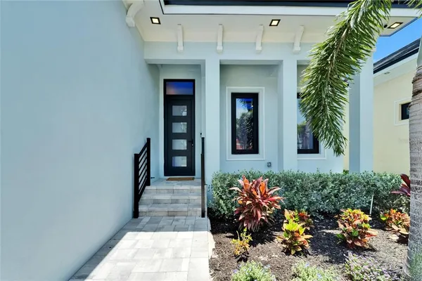 $1,549,000 | 6530 Simone Shores Circle, Apollo Beach, FL 33572