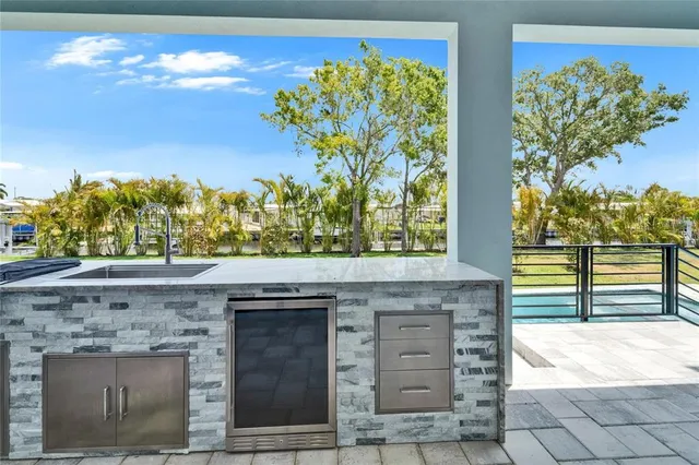 $1,549,000 | 6530 Simone Shores Circle, Apollo Beach, FL 33572