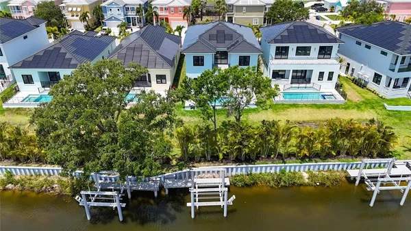 $1,549,000 | 6530 Simone Shores Circle, Apollo Beach, FL 33572