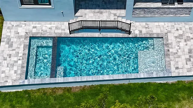 $1,549,000 | 6530 Simone Shores Circle, Apollo Beach, FL 33572