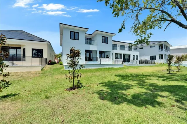 $1,549,000 | 6530 Simone Shores Circle, Apollo Beach, FL 33572