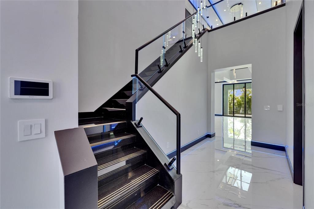 6530 Simone Shores Circle Apollo Beach, FL 33572 - Photo 9 of 81