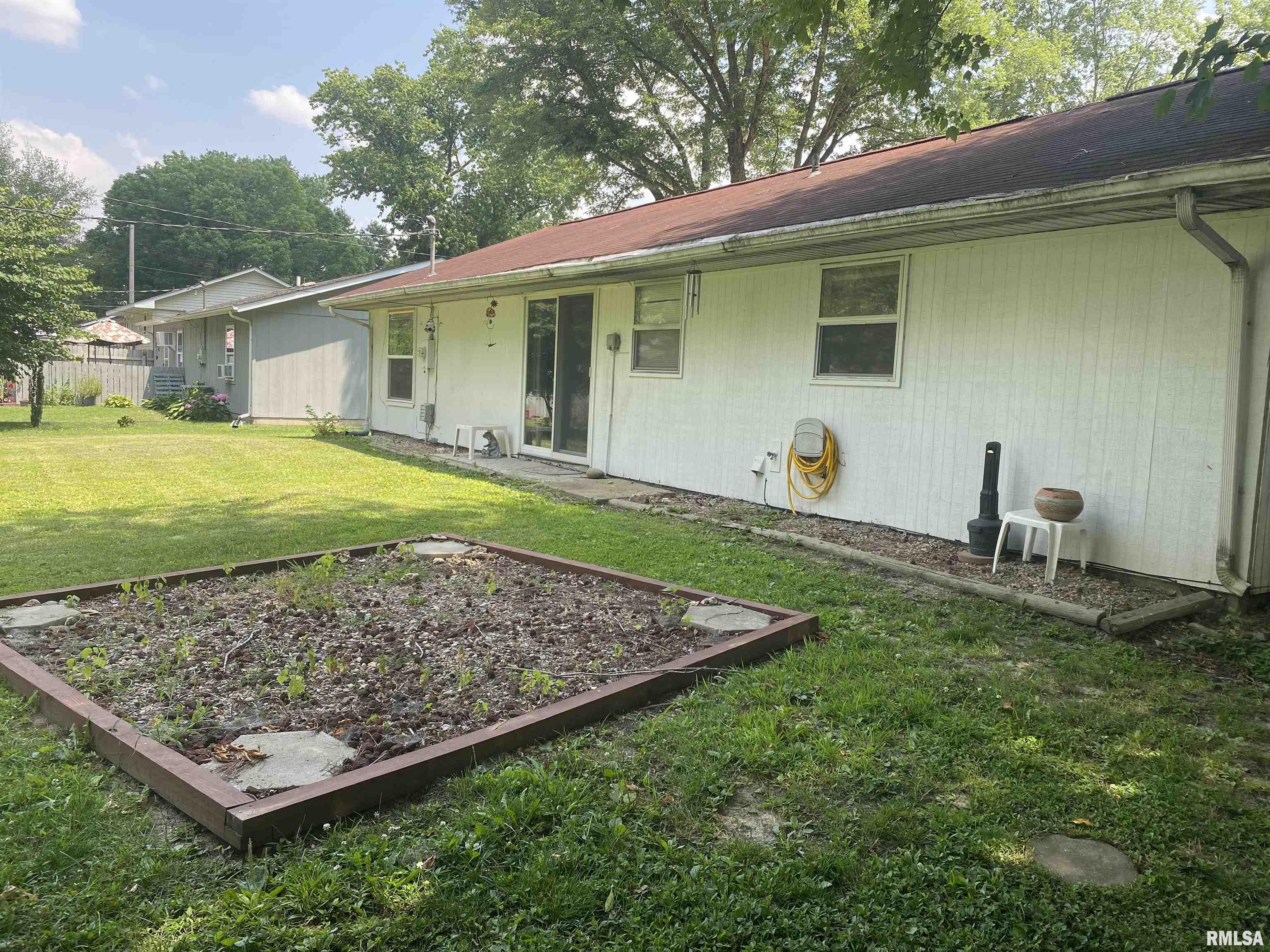 2414 Doris Street Murphysboro, IL 62966 - Photo 18 of 21