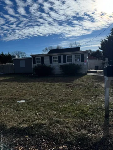 $350,000 | 122 Manor Drive, Brookhaven, NY 11967