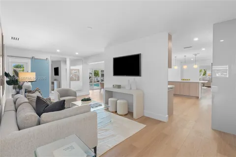 $2,770,000 | 3341 Northeast 38th Street, Fort Lauderdale, FL 33308