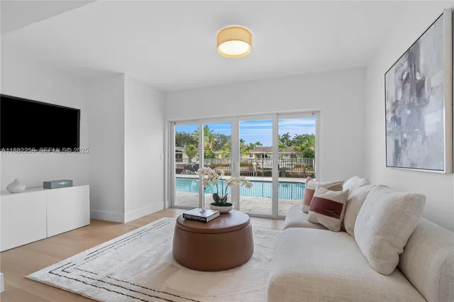 $2,770,000 | 3341 Northeast 38th Street, Fort Lauderdale, FL 33308