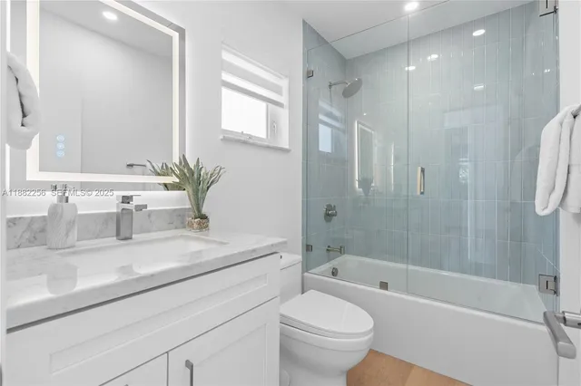 $2,770,000 | 3341 Northeast 38th Street, Fort Lauderdale, FL 33308