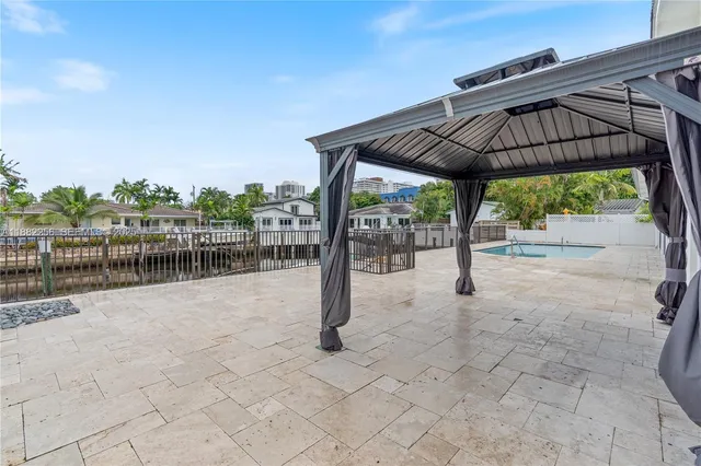 $2,770,000 | 3341 Northeast 38th Street, Fort Lauderdale, FL 33308