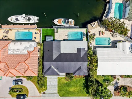 $2,770,000 | 3341 Northeast 38th Street, Fort Lauderdale, FL 33308