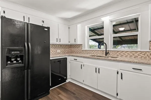 $225,000 | 1302 County Road 3110, De Kalb, TX 75559