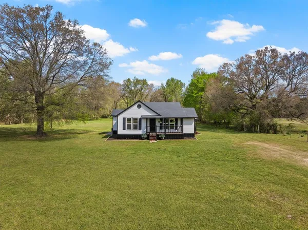 $225,000 | 1302 County Road 3110, De Kalb, TX 75559