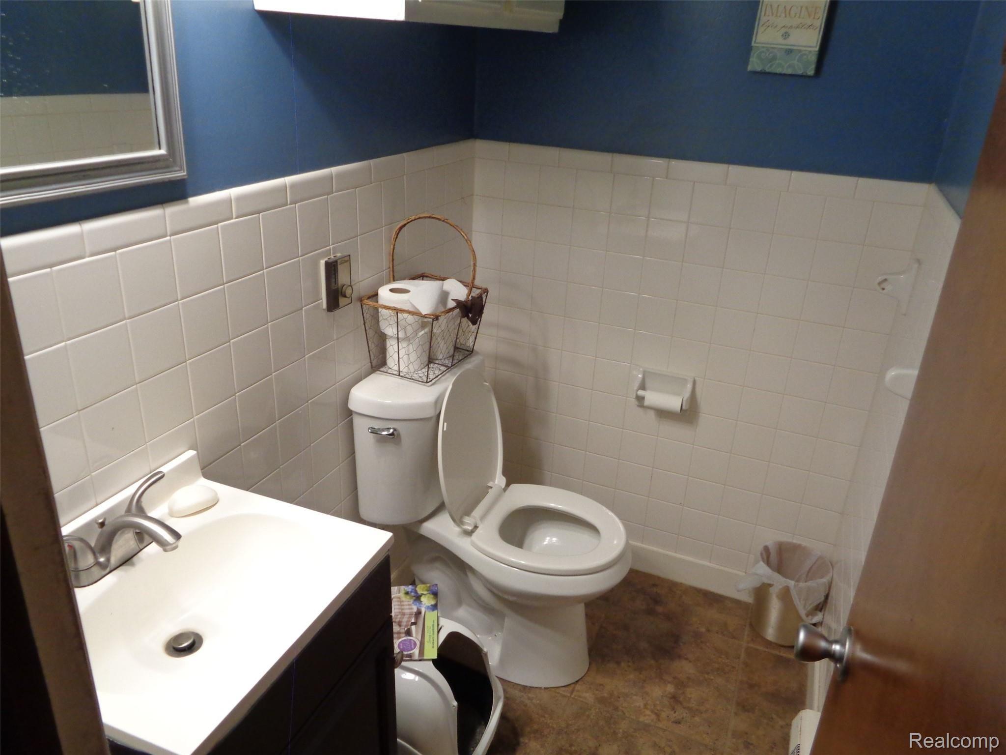 1663 West Hunters Creek Road Lapeer, MI 48446 - Photo 32 of 39 2021-04-19 17.51