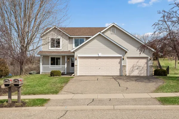 $449,900 | 49 Windsor Wood Path, Hudson, WI 54016