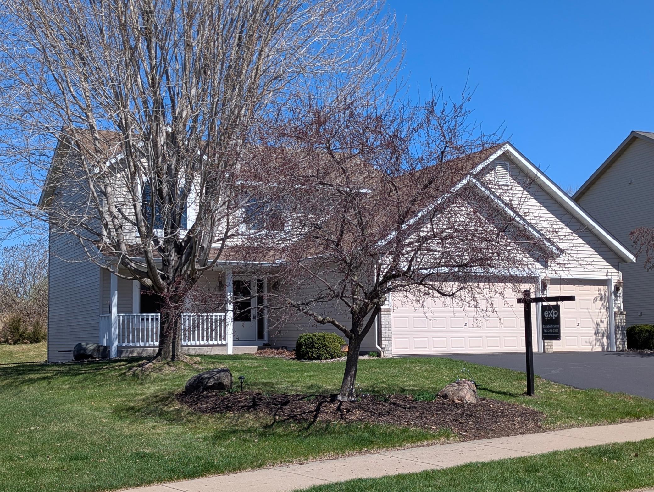 49 Windsor Wood Path Hudson, WI 54016 - Photo 2 of 37
