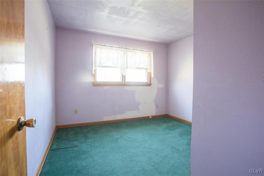 223 Grouse Drive Bath, PA 18014 - Photo 9 of 18 an empty room with a window