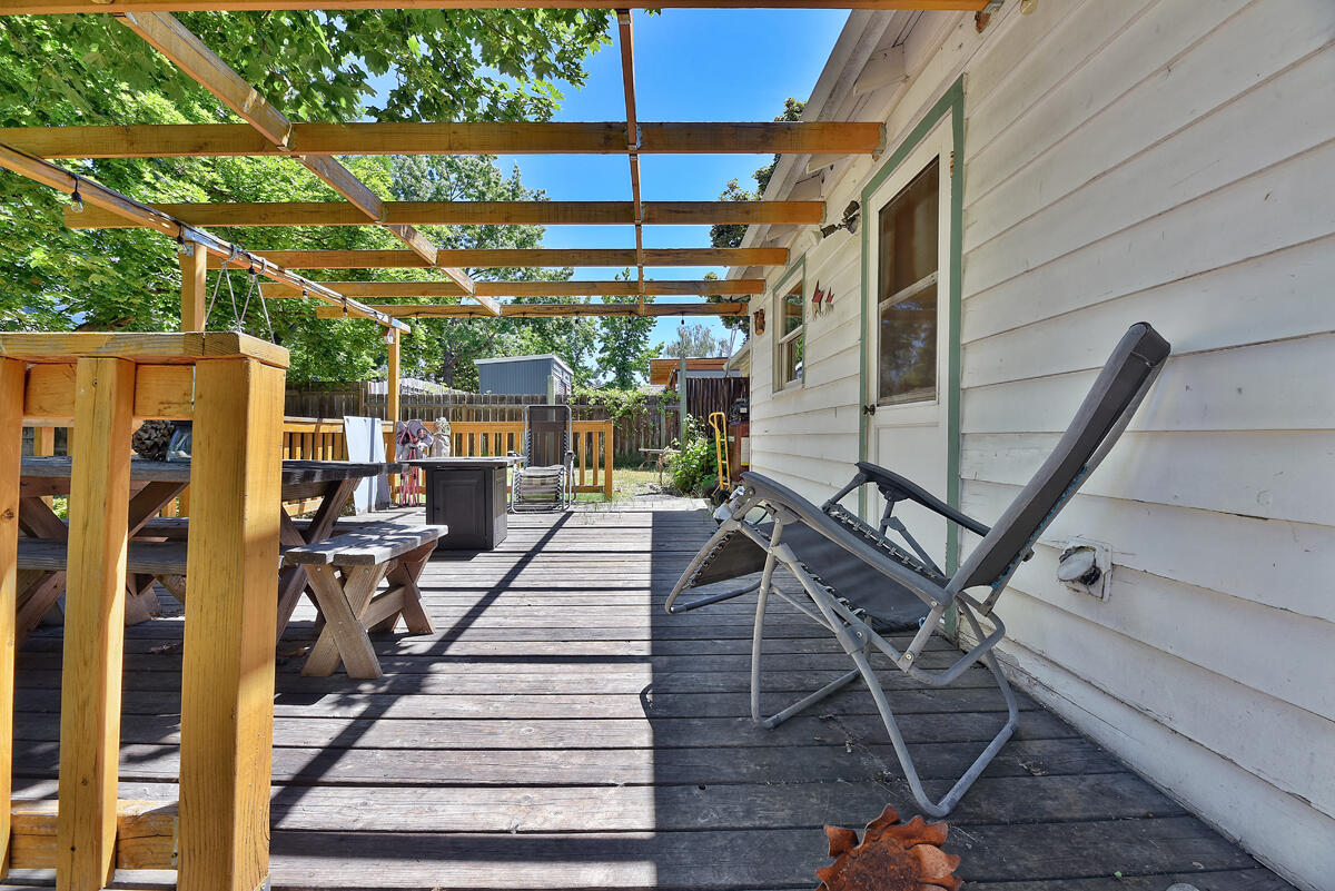 1133 Spring Street Medford, OR 97504 - Photo 15 of 23 15