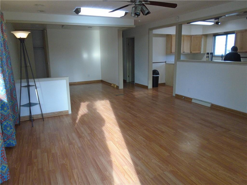349 New York Avenue Rochester, PA 15074 - Photo 3 of 23