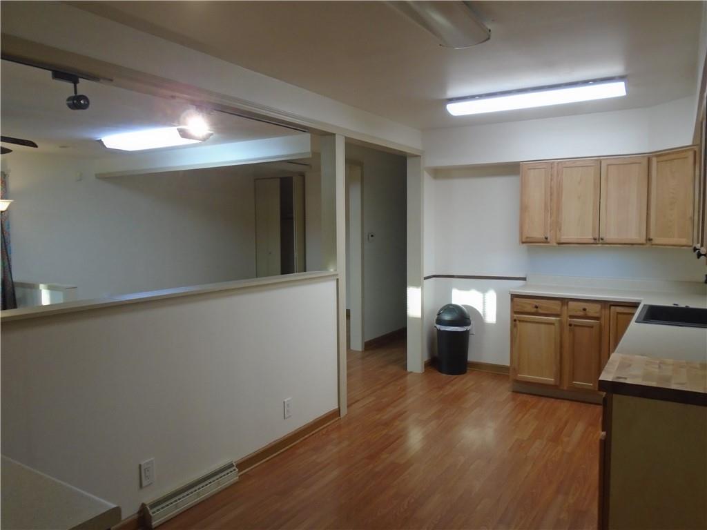 349 New York Avenue Rochester, PA 15074 - Photo 9 of 23