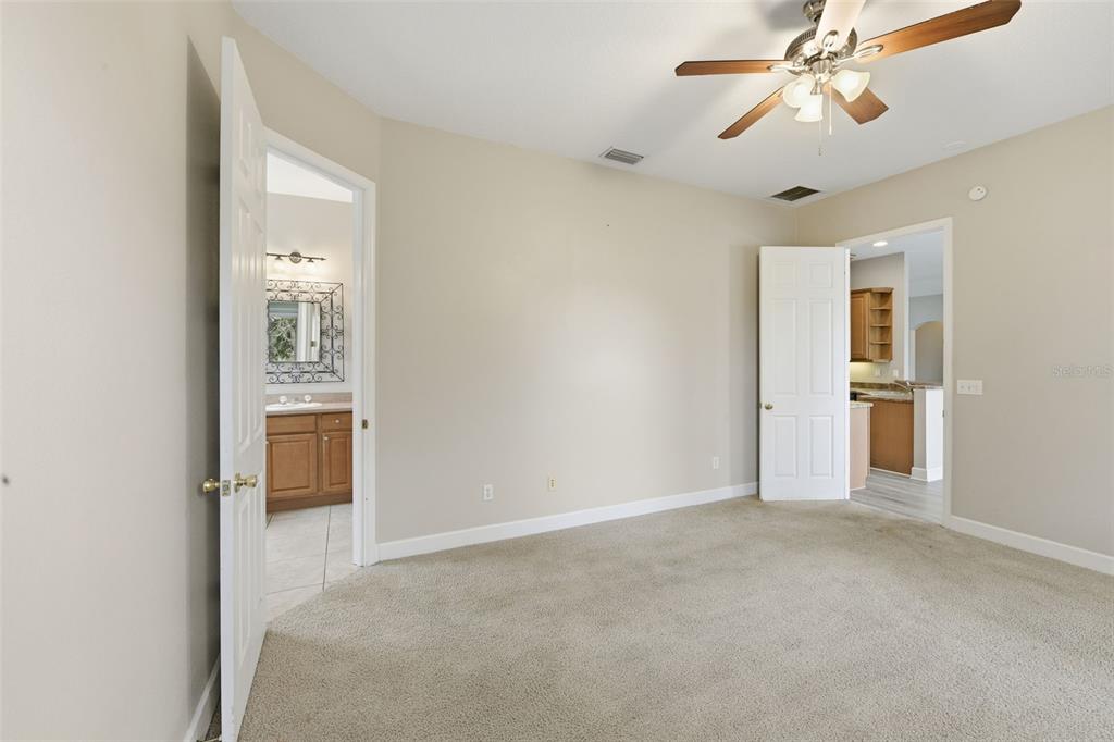609 Renner Road Port Orange, FL 32127 - Photo 17 of 37 a view of an empty room with a bathroom