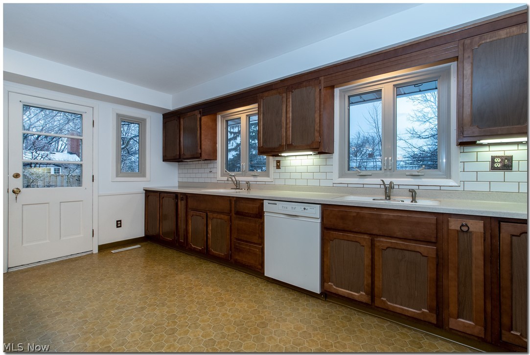 23570 Duffield Road Beachwood, OH 44122 - Photo 12 of 35 Gallery Image 12