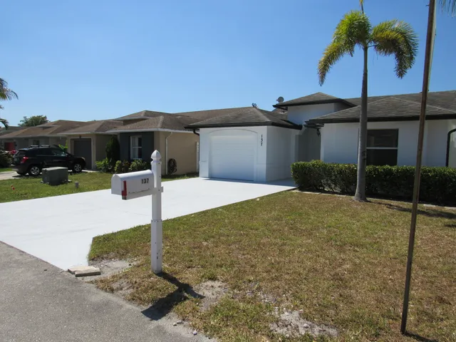 a view of outdoor space