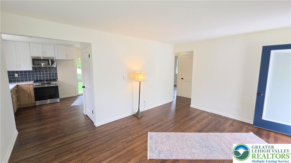332 Cedar Road Hellertown, PA 18055 - Photo 11 of 55