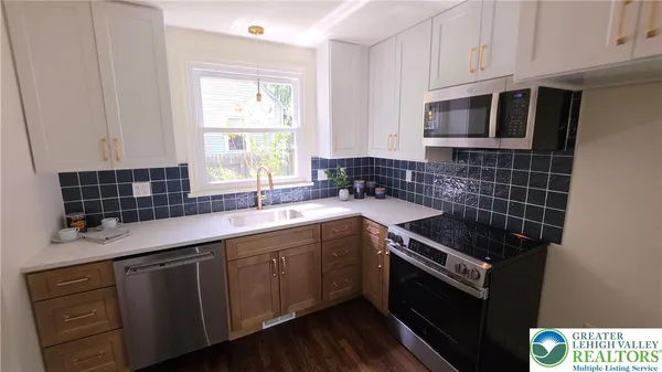 $374,900 | 332 Cedar Road, Hellertown, PA 18055