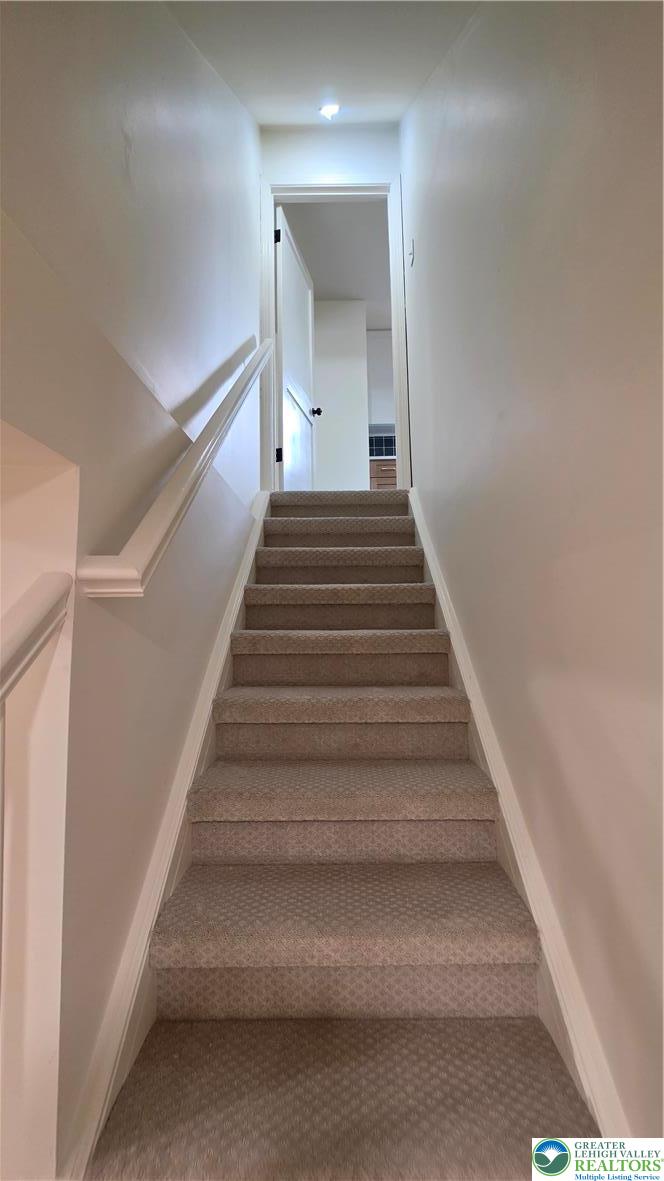 332 Cedar Road Hellertown, PA 18055 - Photo 31 of 55