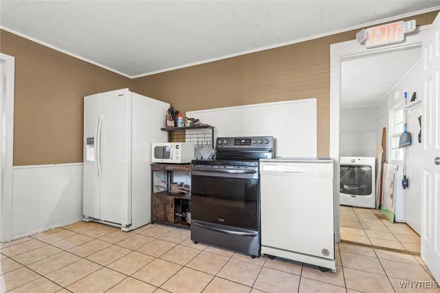 $299,900 | 1386 Erie Street, Darien, NY 14040