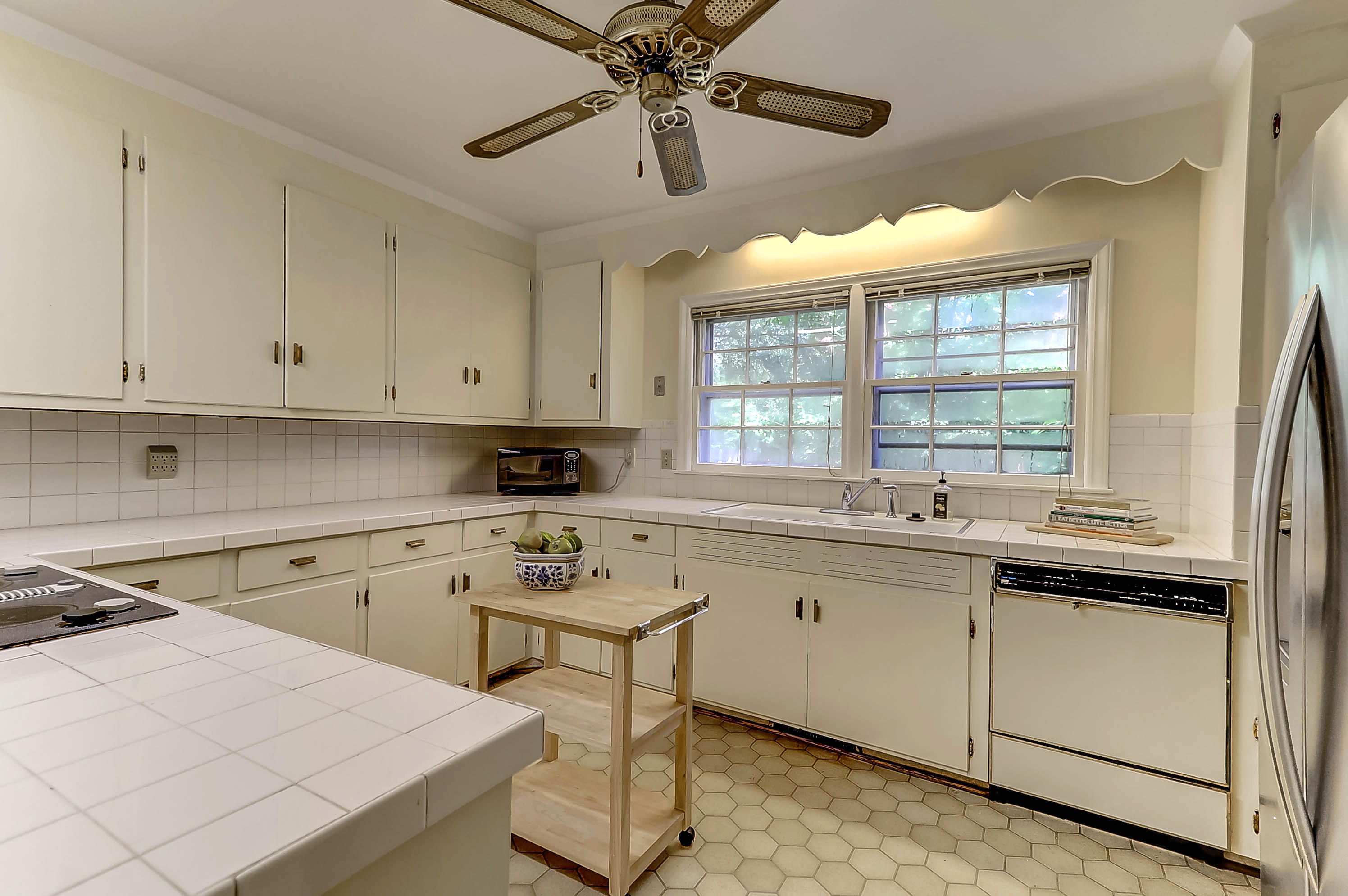 1438 Burningtree Road Charleston, SC 29412 - Photo 12 of 21 260 1438 Burningtree (37)