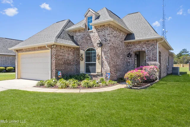 $345,000 | 3901 Acadian Village Drive, Ocean Springs, MS 39564