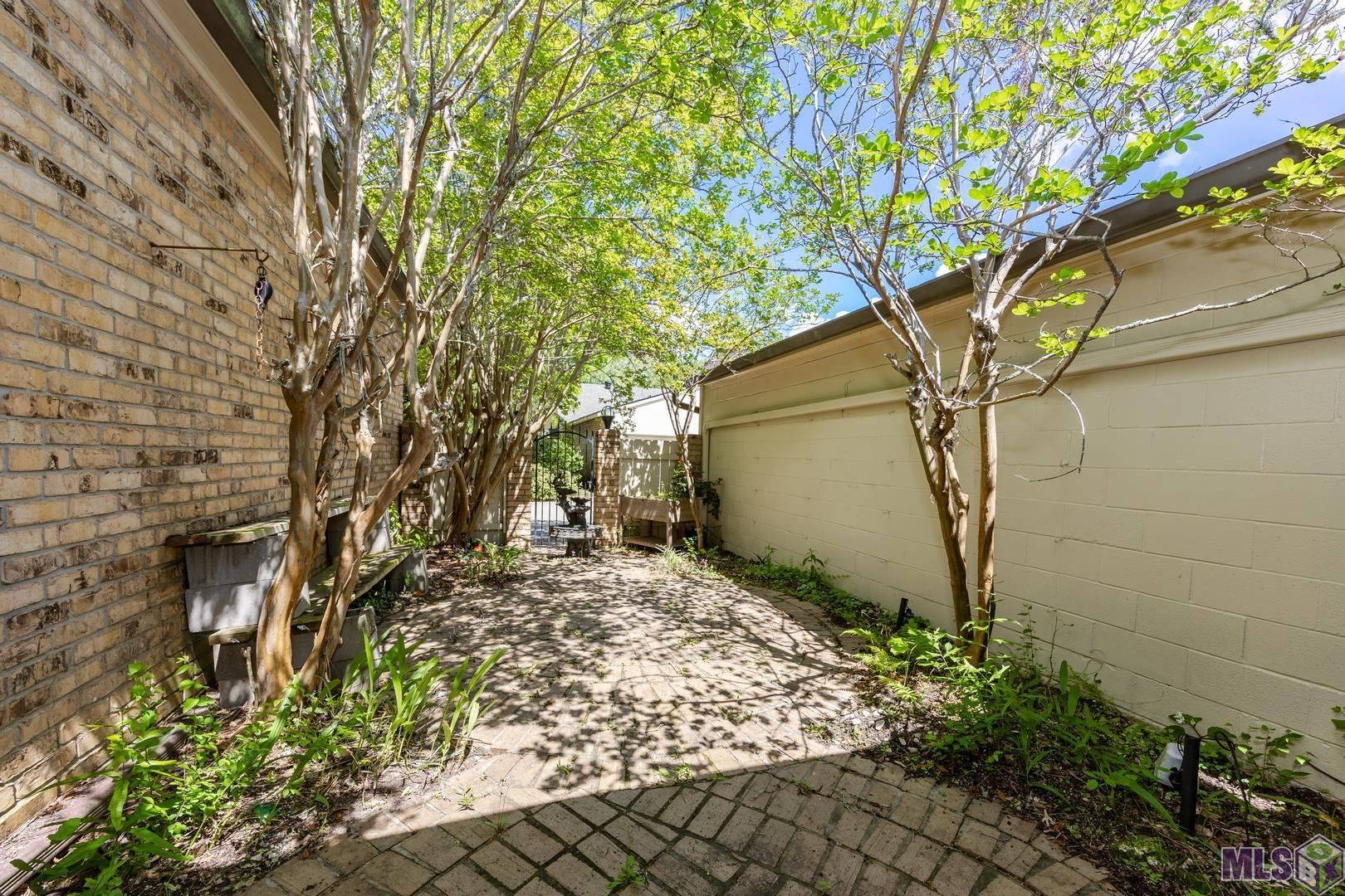 2033 West Magna Carta Place Baton Rouge, LA 70815 - Photo 16 of 18