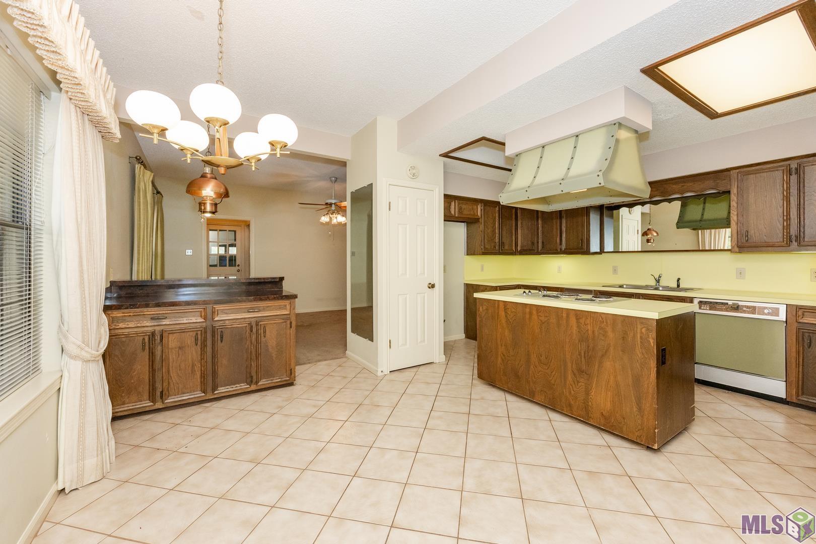 2033 West Magna Carta Place Baton Rouge, LA 70815 - Photo 8 of 18