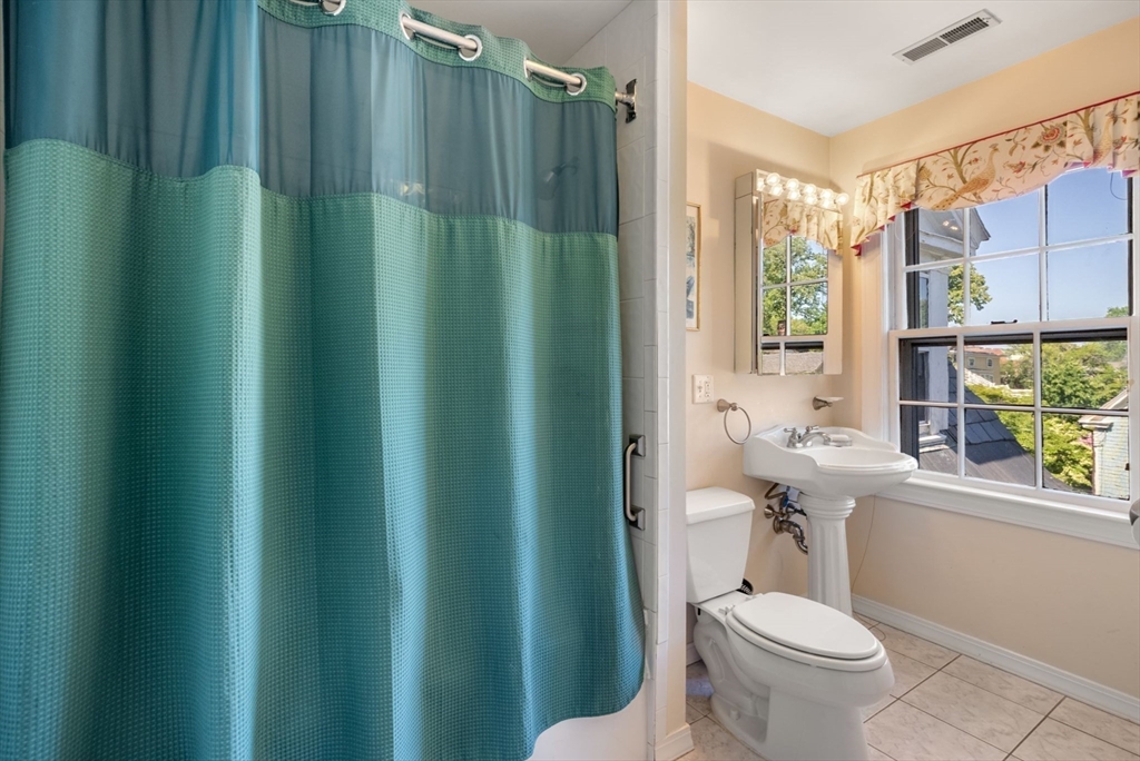 7 Hamilton Street, Unit 3 Salem, MA 01970 - Photo 24 of 30