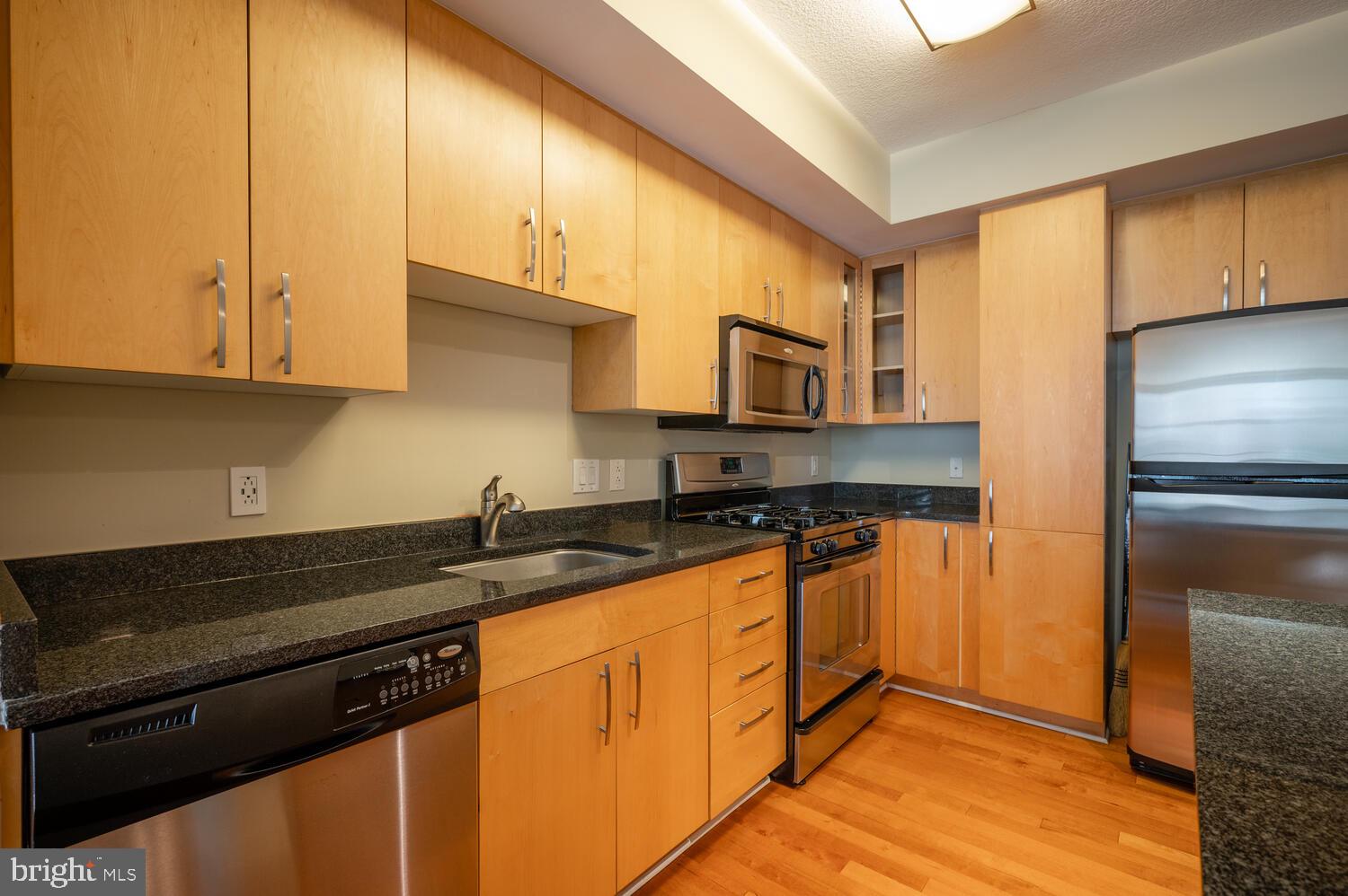 475 K Street Northwest, Unit 422 Washington, DC 20001 - Photo 11 of 33