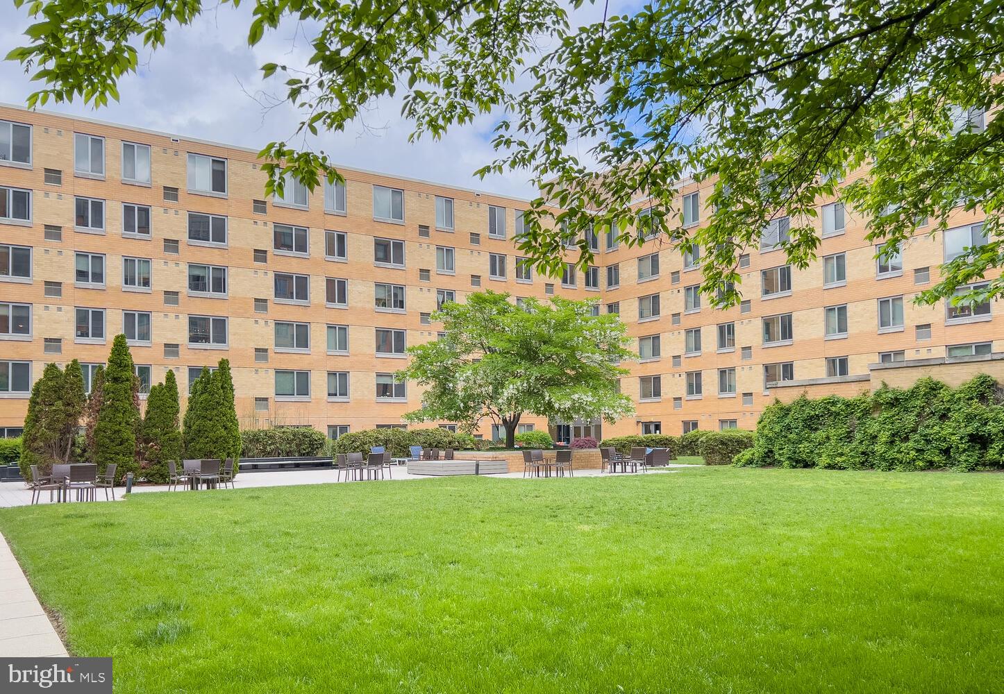 475 K Street Northwest, Unit 422 Washington, DC 20001 - Photo 33 of 33