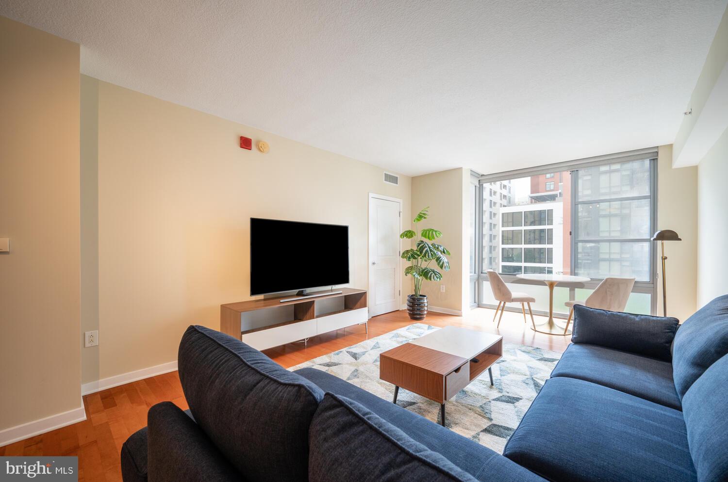 475 K Street Northwest, Unit 422 Washington, DC 20001 - Photo 5 of 33