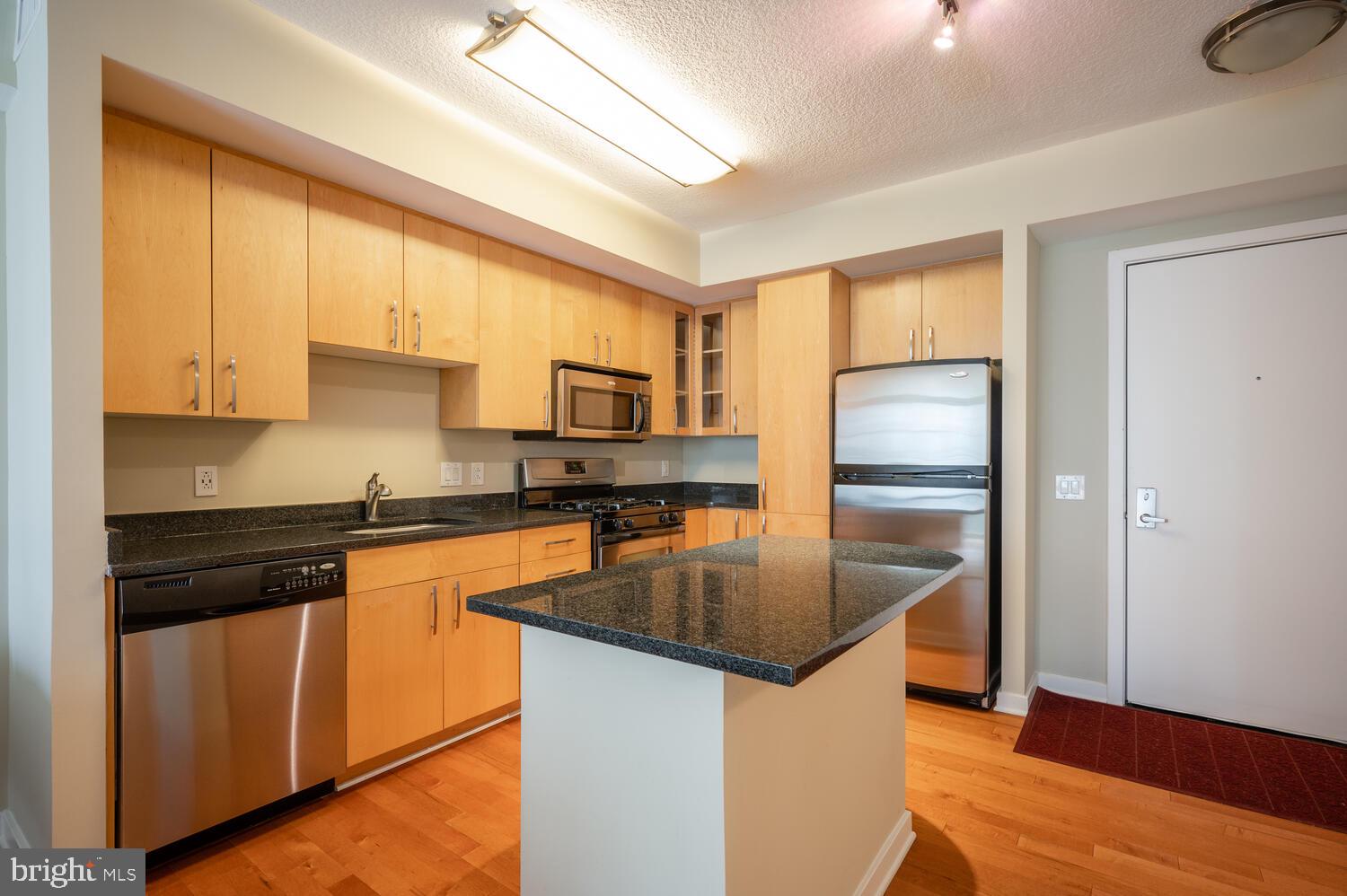 475 K Street Northwest, Unit 422 Washington, DC 20001 - Photo 9 of 33