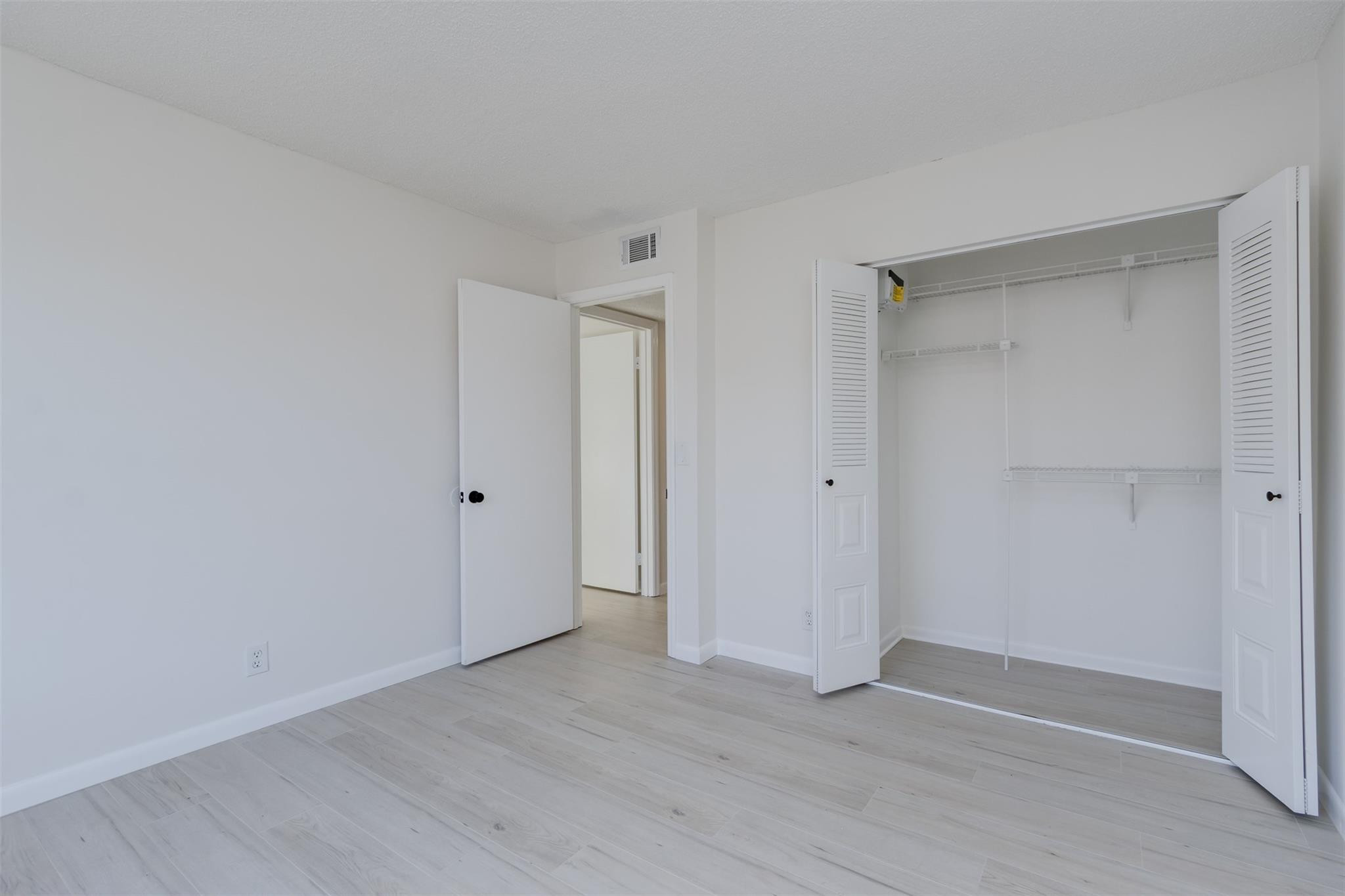 7546 Courtyard Run East, Unit E Boca Raton, FL 33433 - Photo 13 of 25 Photo 13