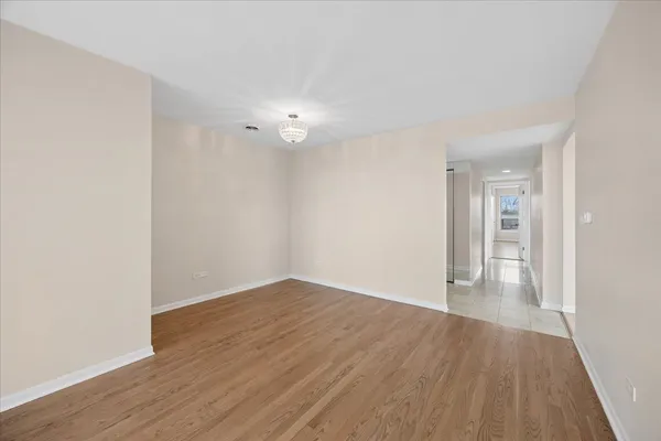 $339,000 | 424 Park Avenue, Unit 501, River Forest, IL 60305