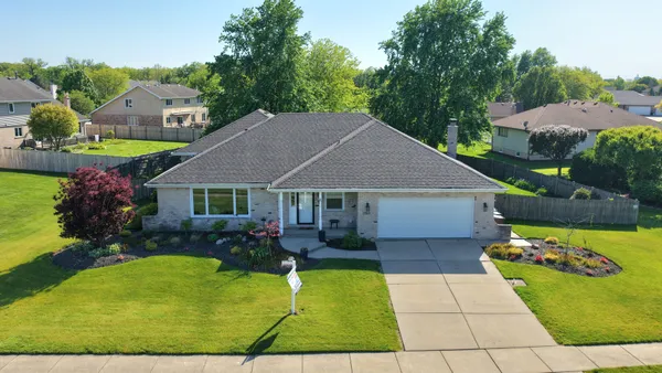 $549,808 | 19808 Kirkstone Way, Mokena, IL 60448